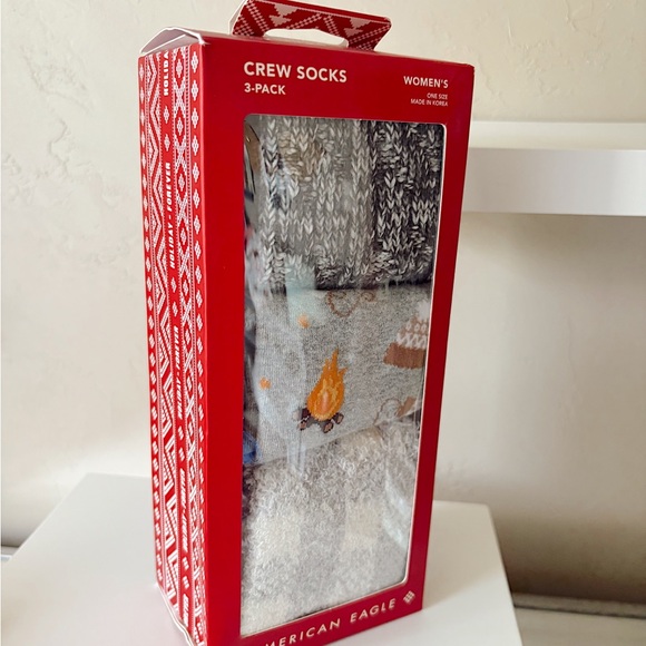 American Eagle Outfitters Accessories - American Eagle Outfitters Crew Socks 3-Pack • NWT